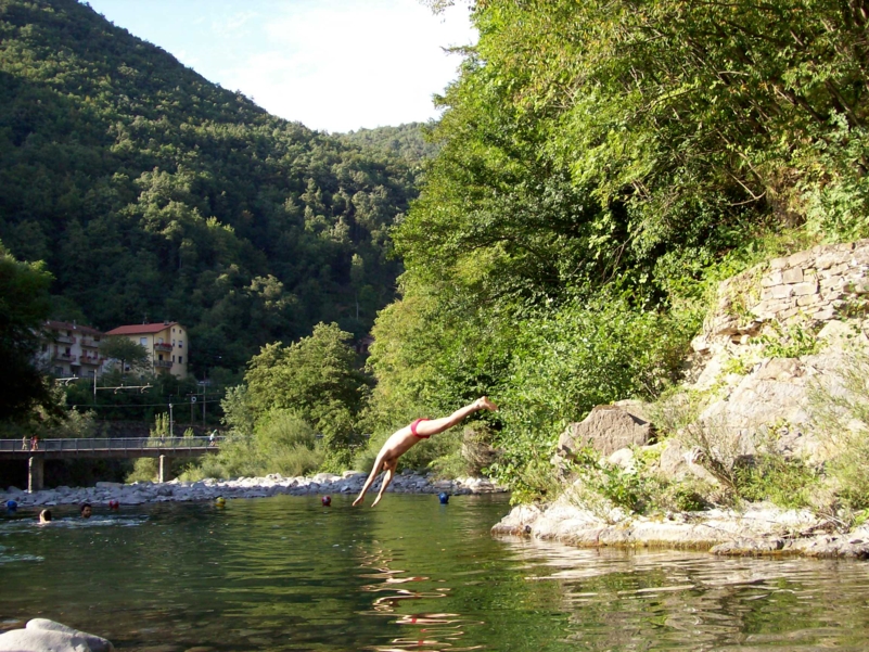  Image name: Parco016.jpg 
 width: 801 pixel 
 height: 601 pixel 
 Size: 545398 bytes 
 Click to enlarge 